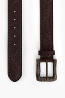 Acaria Studio brown leather belt with antique buckle, stylish accessory for men and women, featuring high-quality craftsmanship.