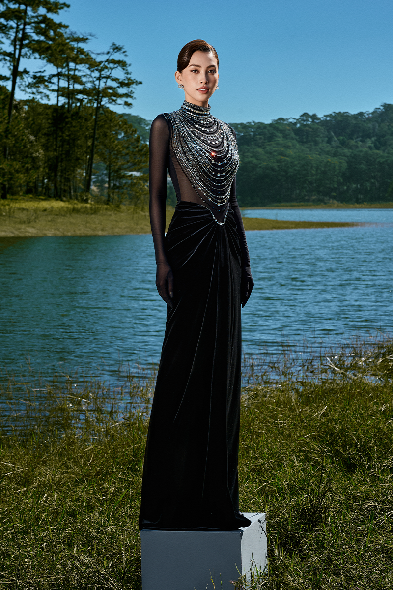DAZZLING BLACK DRAPED BEADED GOWN | CULT MIA