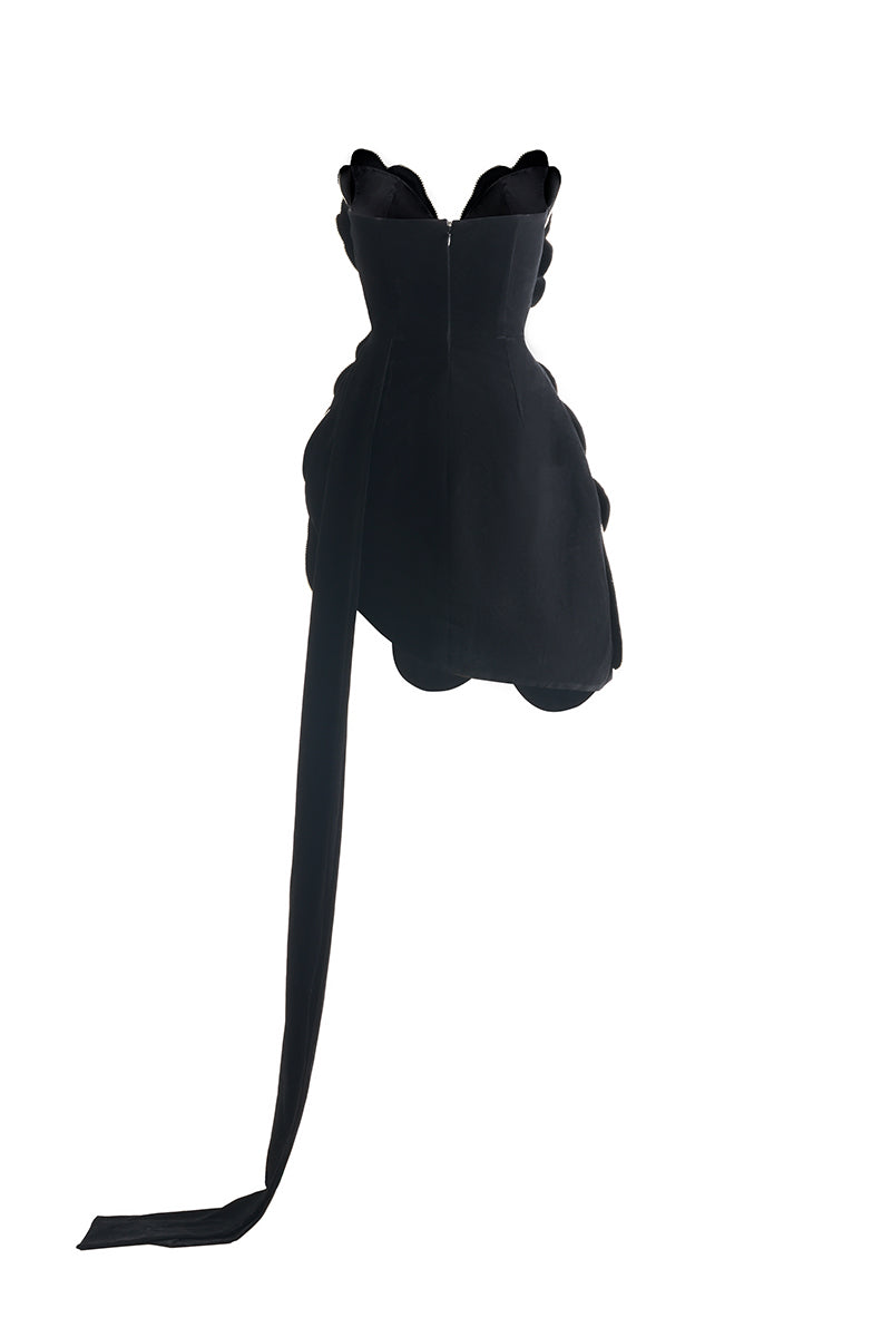 VELVET V-NECK PETAL STRAPLESS MINI DRESS IN BLACK - CULT MIA