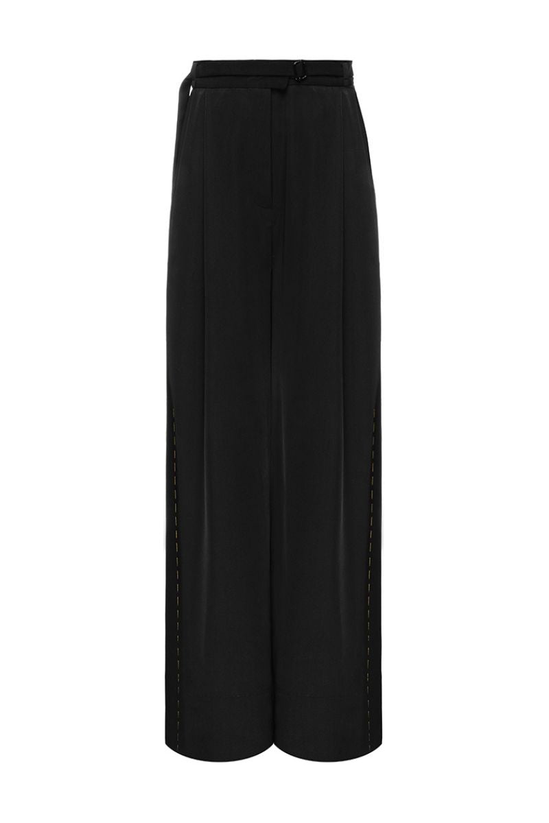 Black Vaska wide-leg pants with a belted waist, featuring a relaxed fit and stylish silhouette.