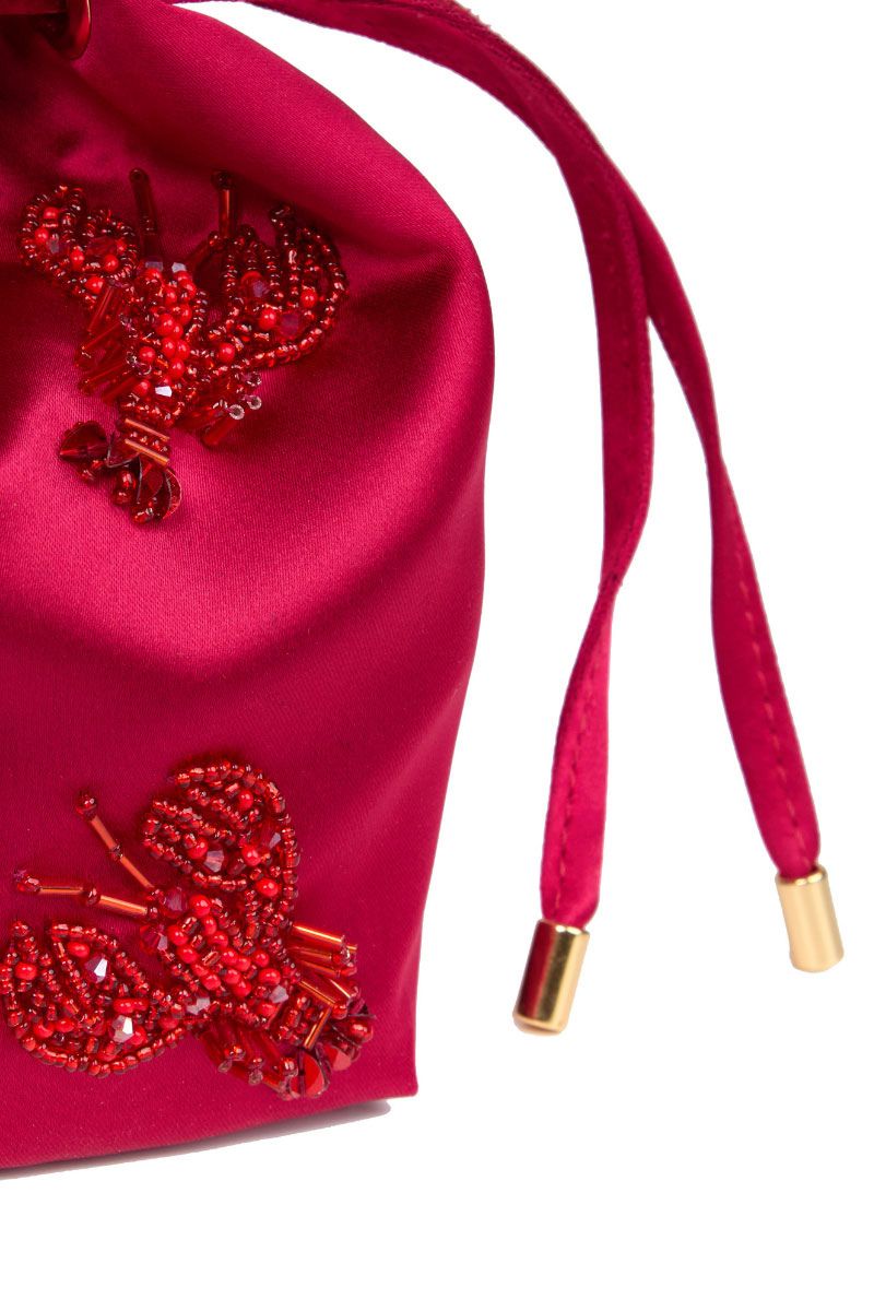 Waiwai Rio BEL CETIM lobster bag with top handle, featuring luxurious satin fabric and elegant design.