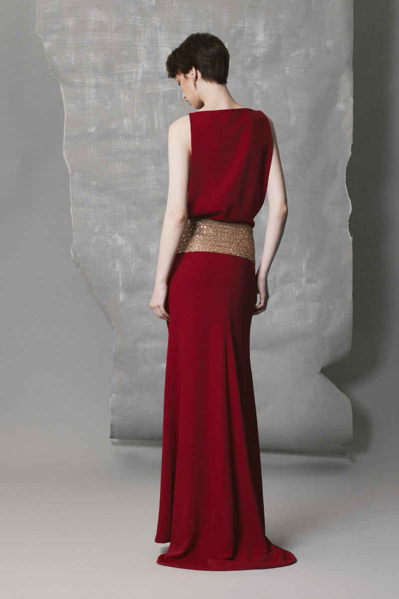 WINE-RED SLIT GOWN WITH A WIDE BACK STRAP | CULT MIA | Phan Huy WINE-RED SLIT GOWN WITH A WIDE BACK STRAP | CULT MIA | Phan Huy