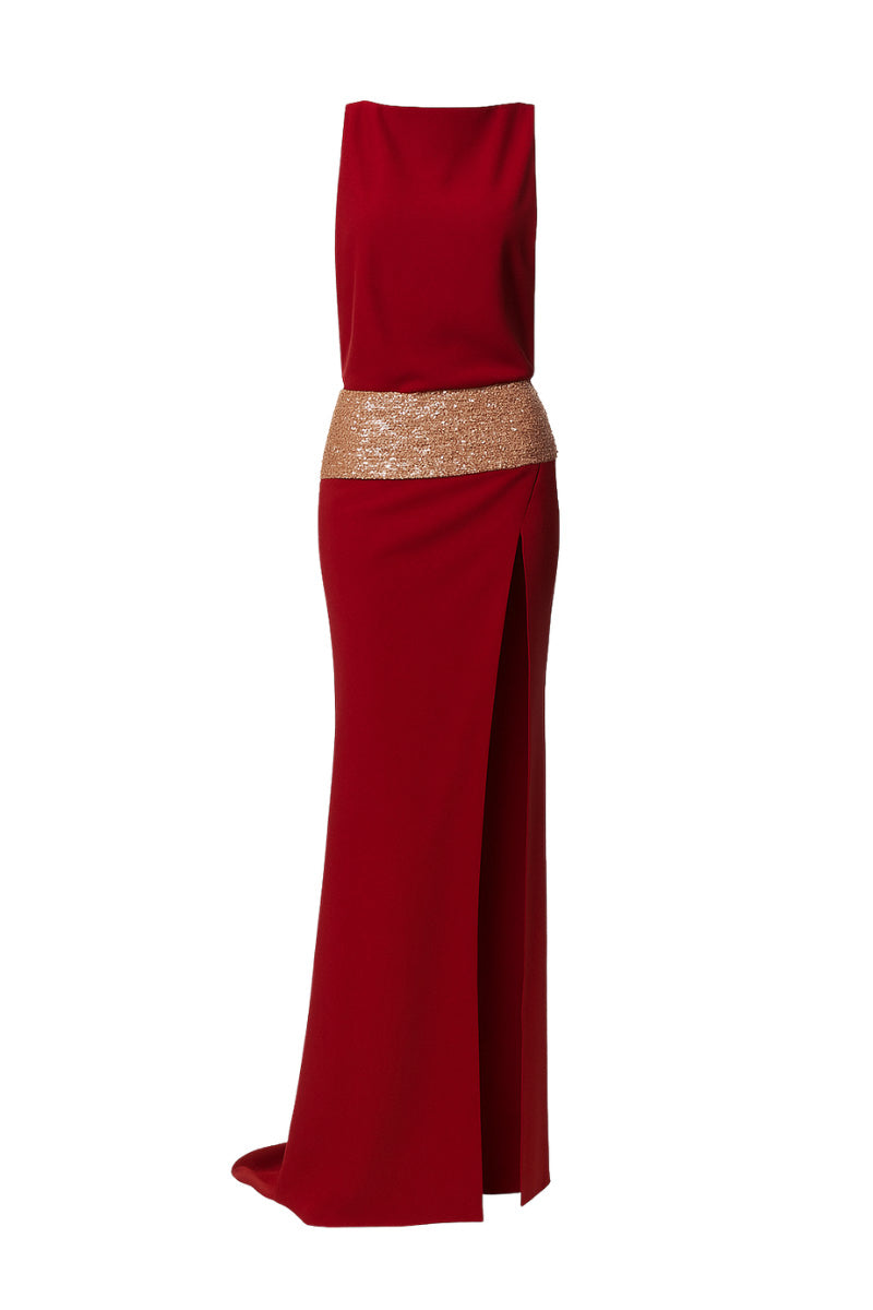 WINE-RED SLIT GOWN WITH A WIDE BACK STRAP