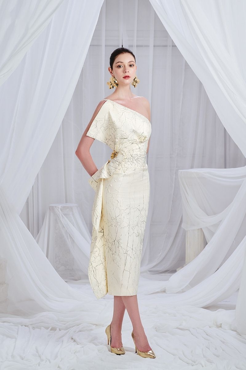 MASSEY WHITE SHEATH ONE-SHOULDER SYNTHETIC MIDI DRESS - CULT MIA