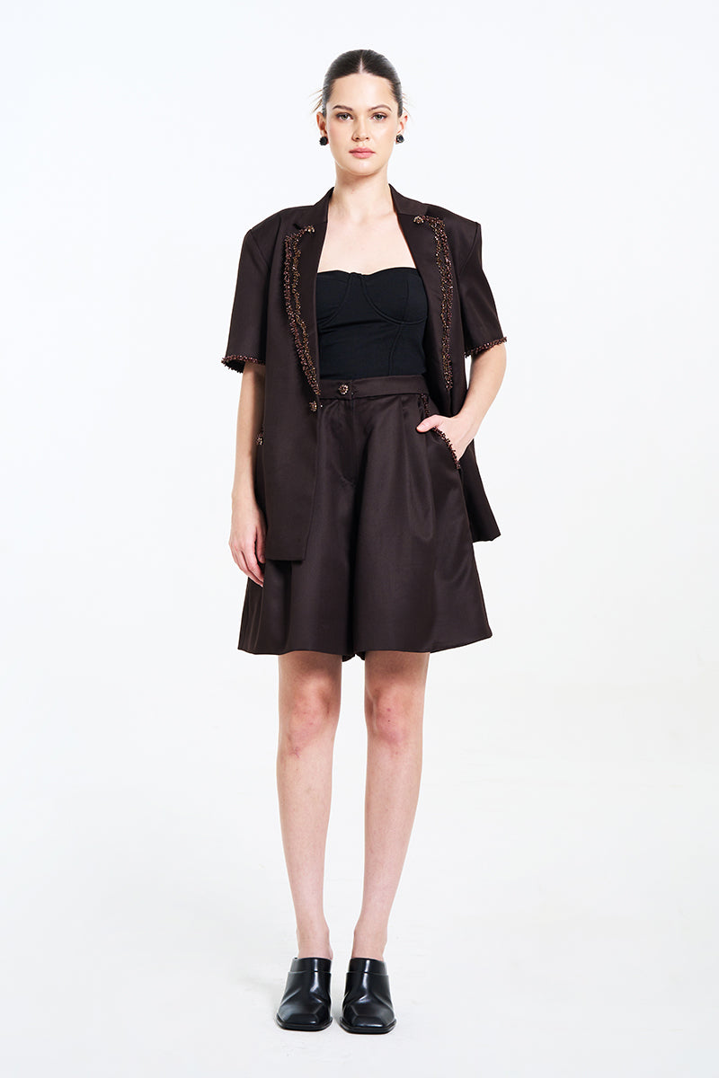 NARA SHORTS IN BROWN - CULT MIA