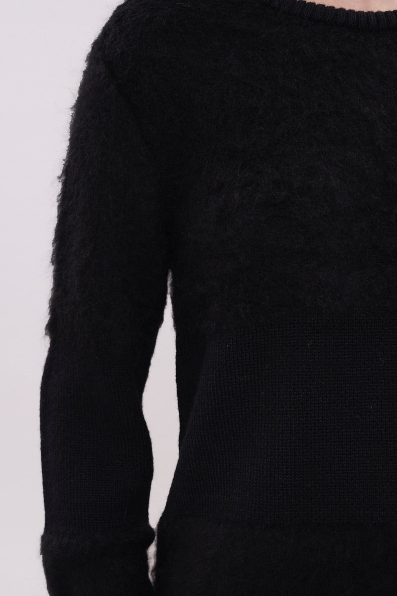 Black two-tone crewneck sweater by La Granni, featuring a stylish design and comfortable fit.