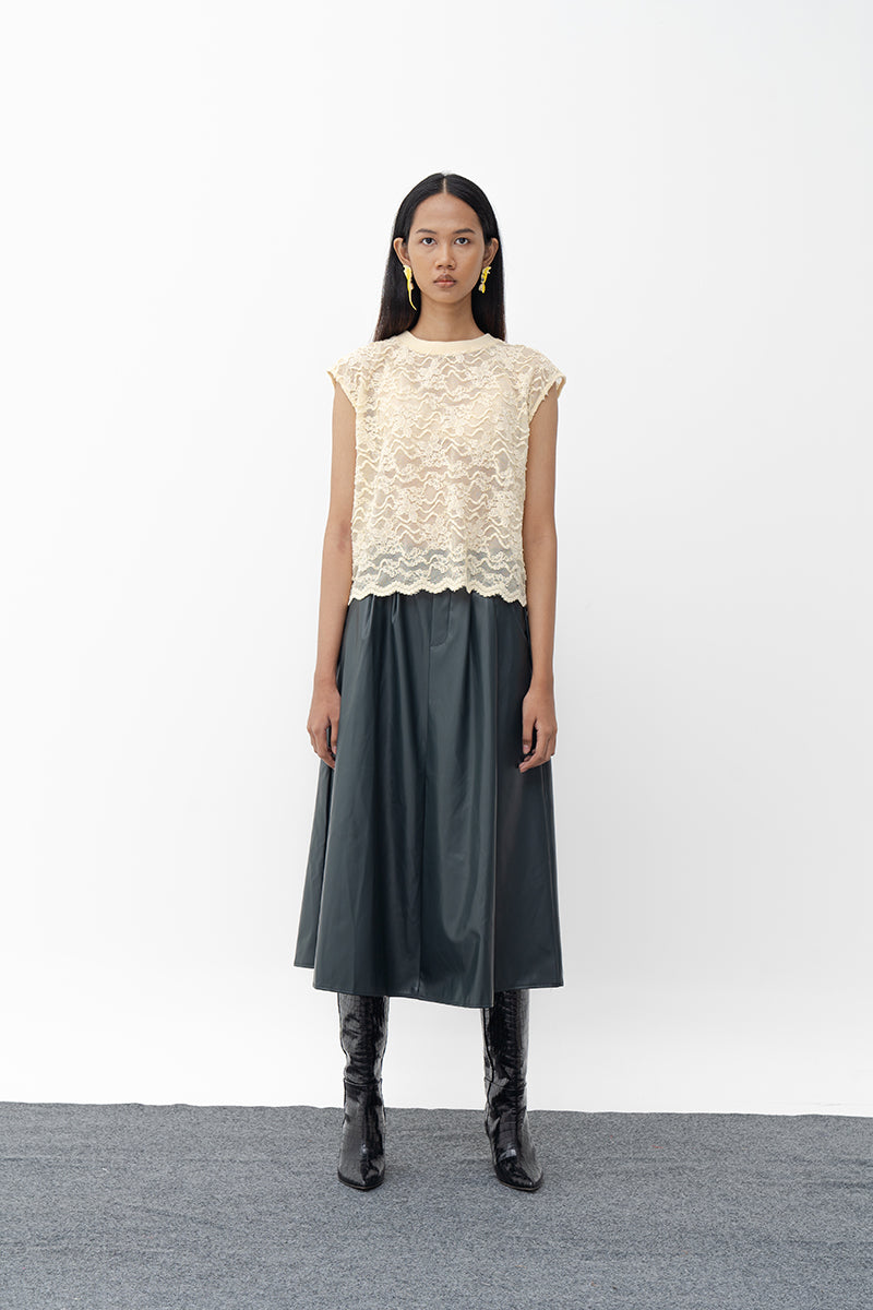 SARAH YELLOW BUTTERFLY PATTERNED LACE TOP - CULT MIA