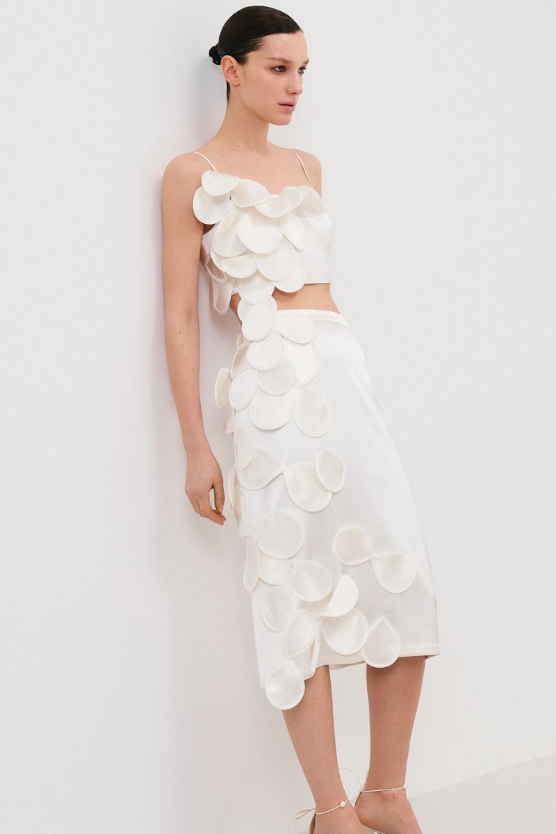 WEDDING-STYLE FLORAL APPLIQUÉ MINI TOP IN IVORY - CULT MIA