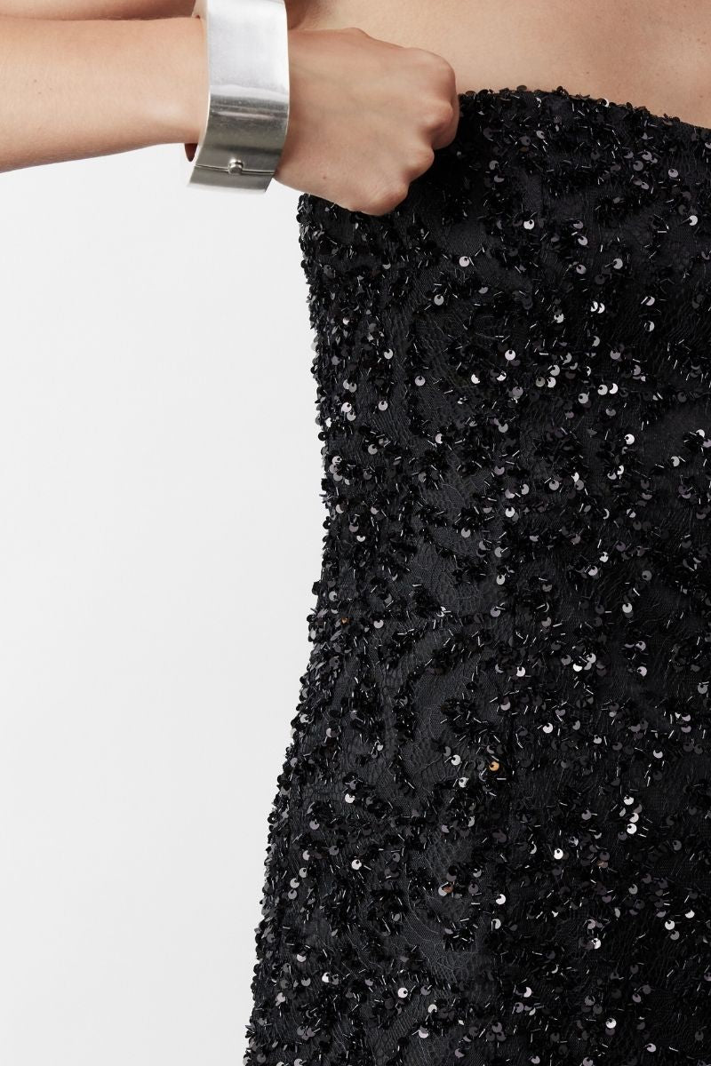 Nazlı Ceren Casey Mini Sequin Dress in black, stylish short dress with shimmering sequins, perfect for evening wear.