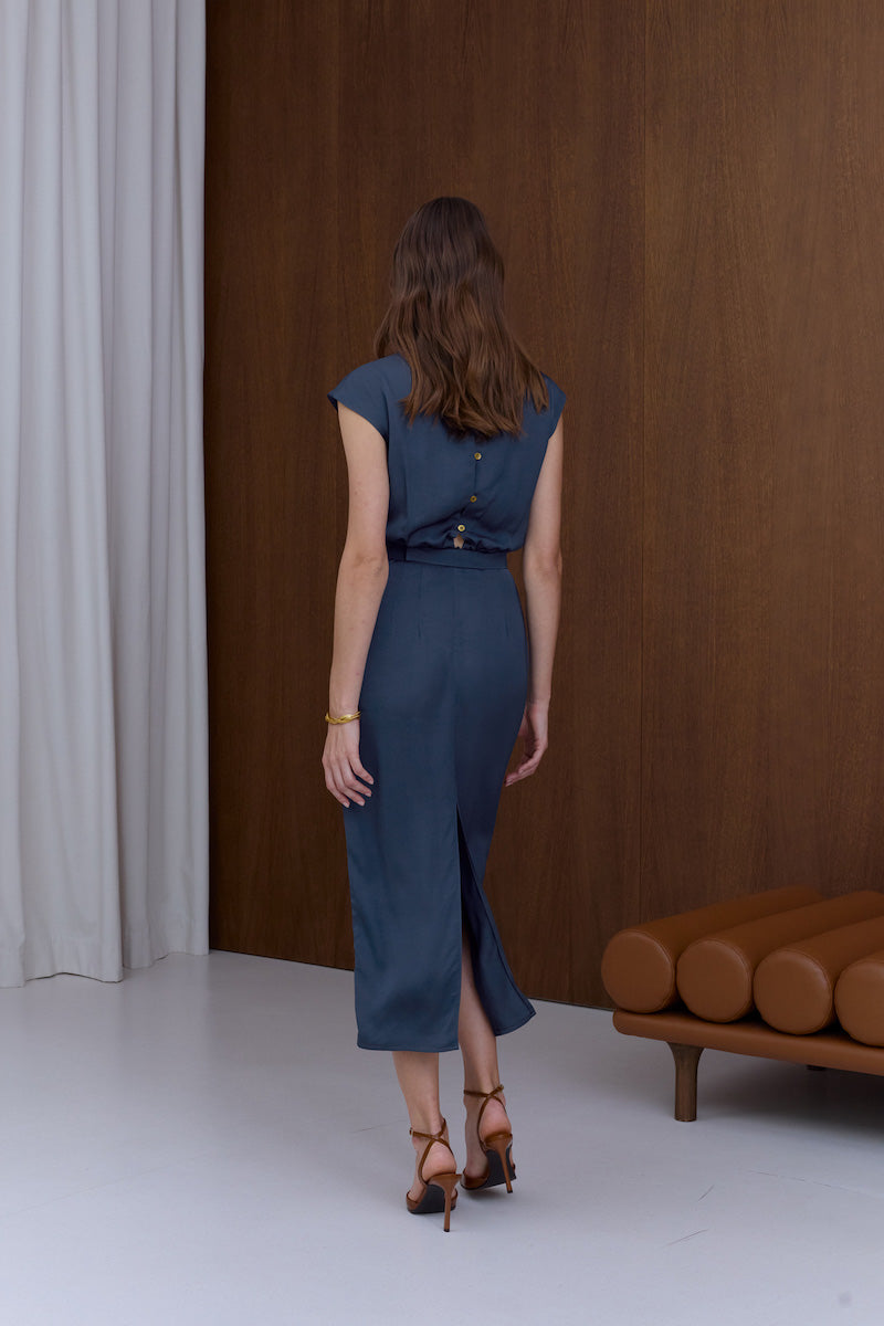 UNDRESS TESSA SHORT KIMONO SLEEVES MIDI DRESS IN ROYAL BLUE UNDRESS TESSA SHORT KIMONO SLEEVES MIDI DRESS IN ROYAL BLUE