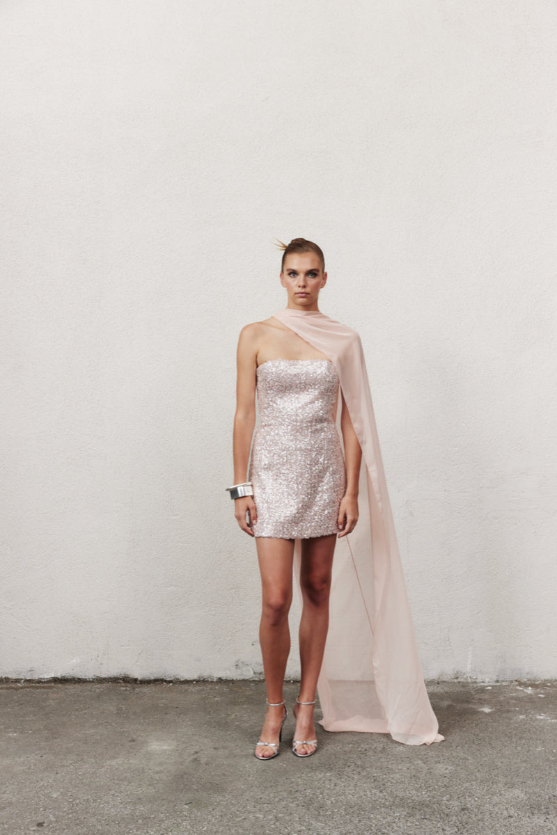 Nazlı Ceren Reya chiffon cape in cloud pink, lightweight jacket with flowing fabric and elegant drape, stylish for special occasions