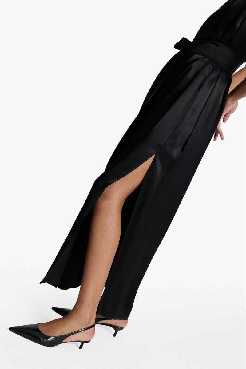 ROMA SATIN DRESS IN BLACK