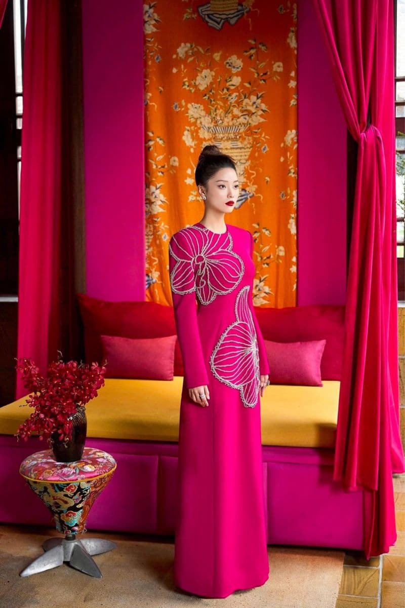 fuchsia pink dress FUCHSIA PINK ROUND NECK CRYSTAL EMBELLISHED DRESS | CULT MIA