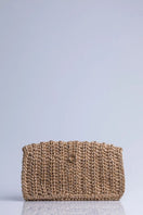 Catarina Mina Horizonte shoulder bag in sand color with sleek design and adjustable strap, stylish accessory for everyday use.