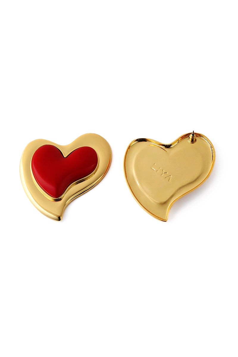 Liya Heartfelt red earrings featuring a heart-shaped design, elegant jewelry perfect for stylish accessories.