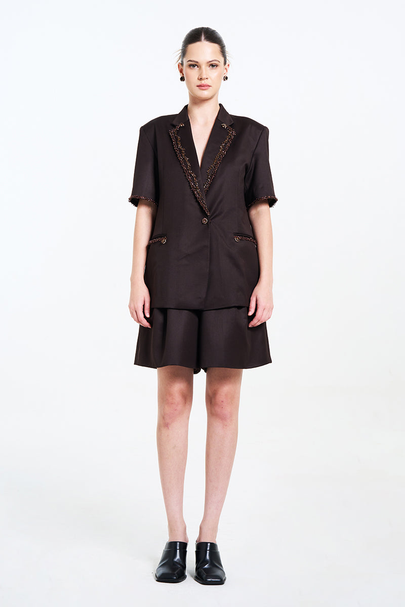 Aidan & Ice NARA brown blazer, tailored men's blazer with a classic fit, featuring lapels and front pockets.