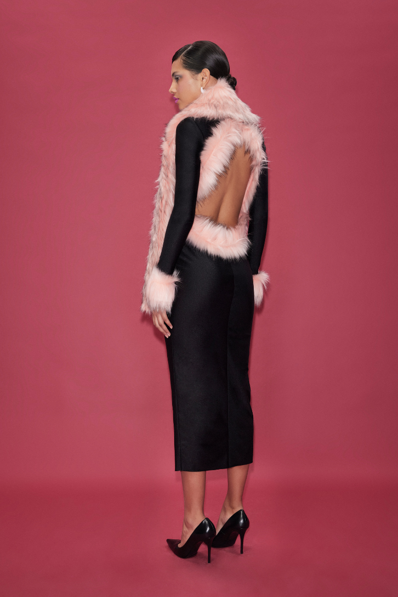 JERSEY BACKLESS MIDI DRESS WITH FAUX FUR TRIMMINGS | CULT MIA | Sudi Etuz JERSEY BACKLESS MIDI DRESS WITH FAUX FUR TRIMMINGS | CULT MIA | Sudi Etuz