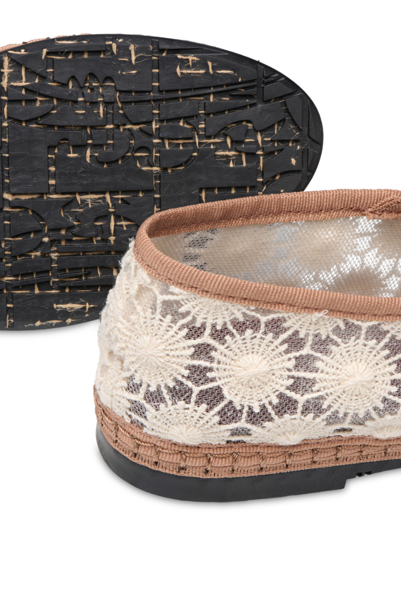 Flabelus Pierre sunflower cream flats with light brown piping, stylish and comfortable women's flat shoes on a white background.