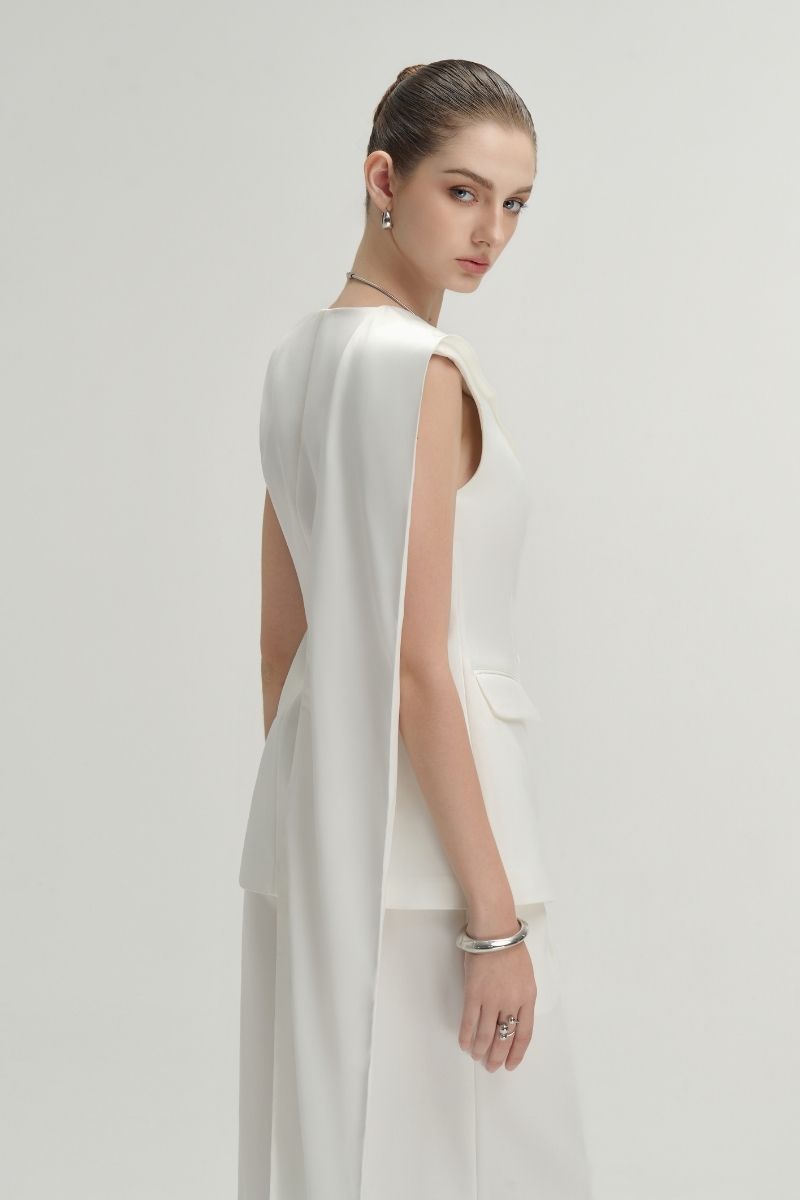 White Rosa vest from Arti Apparel, a stylish sleeveless top with a fitted design, perfect for casual or layered outfits.