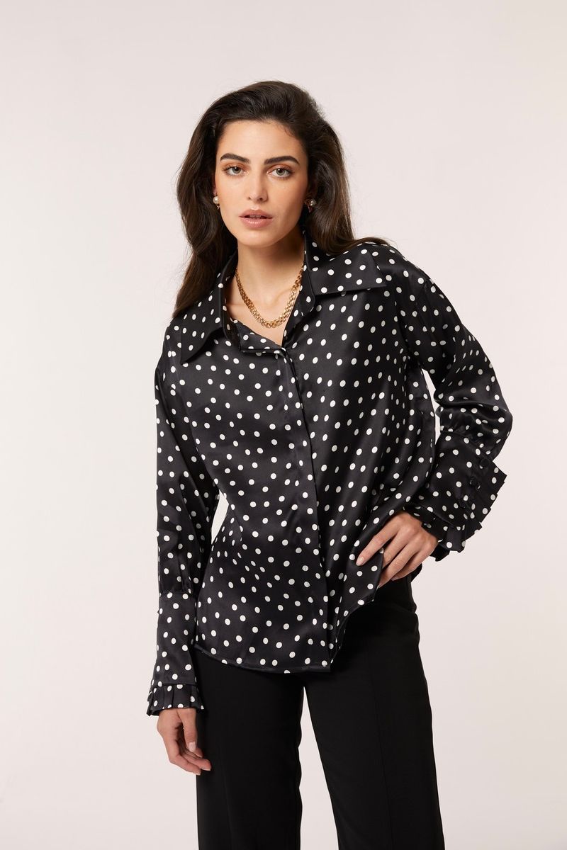 Señorita Antonia Polka Blouse in black and white, stylish shirt with polka dot pattern, lightweight fabric, and classic fit.