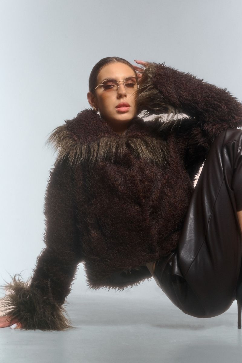 CROPPED FAUX FUR JACKET WITH TURN-UP CUFFS IN BROWN - CULT MIA