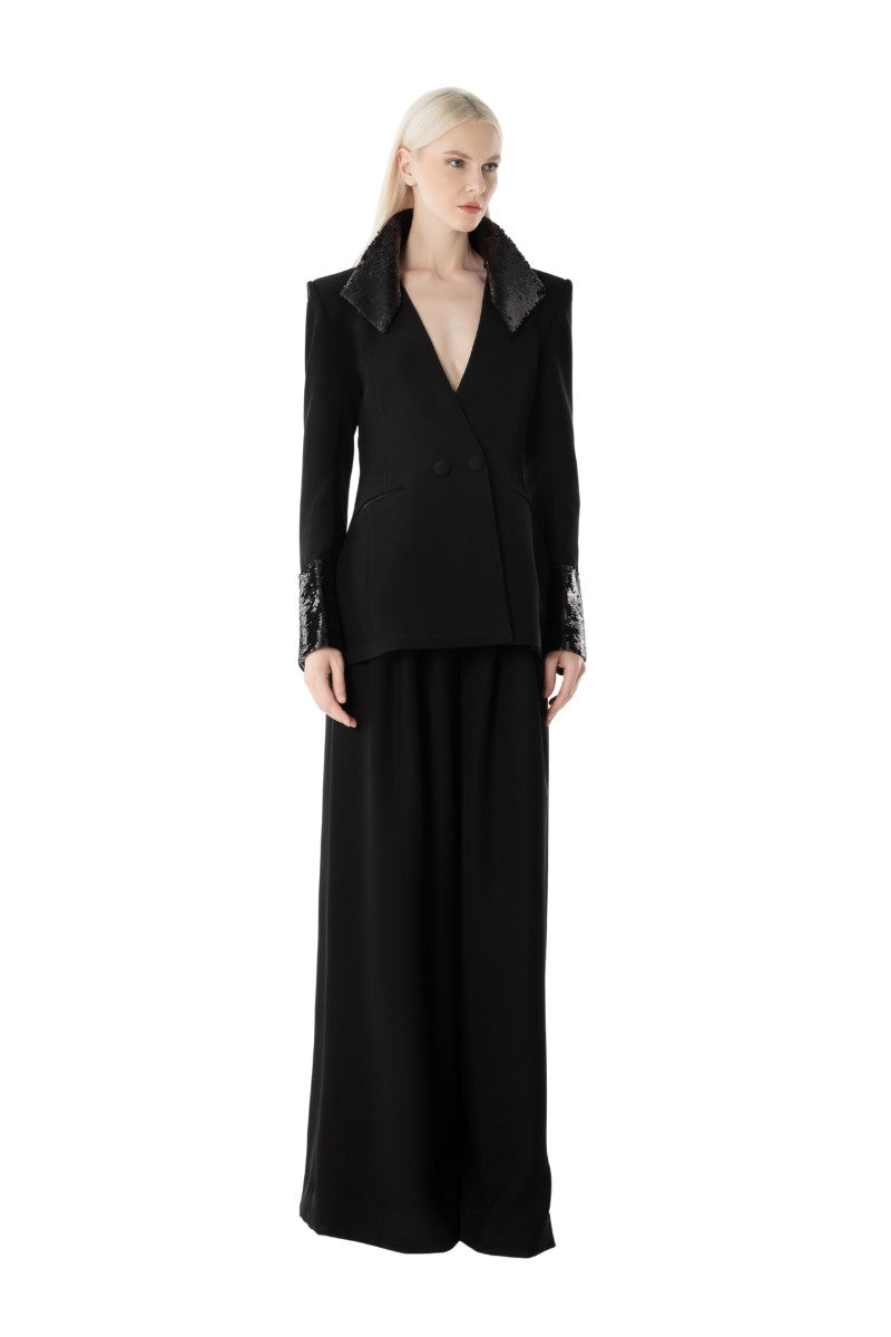 Lili Blanc Edge Trousers in stylish pants with a tailored fit and modern design, shown in a neutral fabric and color.