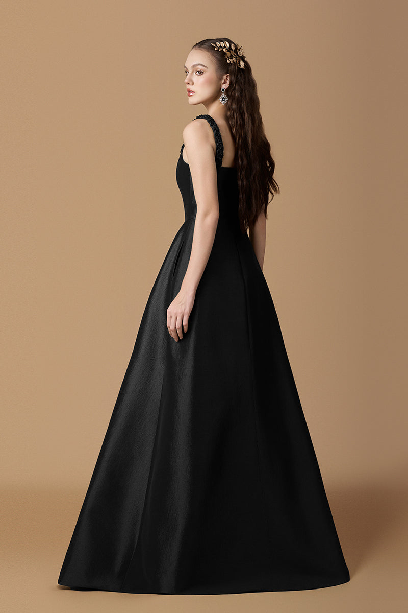 TAFFETA SILK LINED MAXI DRESS IN BLACK | CULT MIA | I.H.F TAFFETA SILK LINED MAXI DRESS IN BLACK | CULT MIA | I.H.F