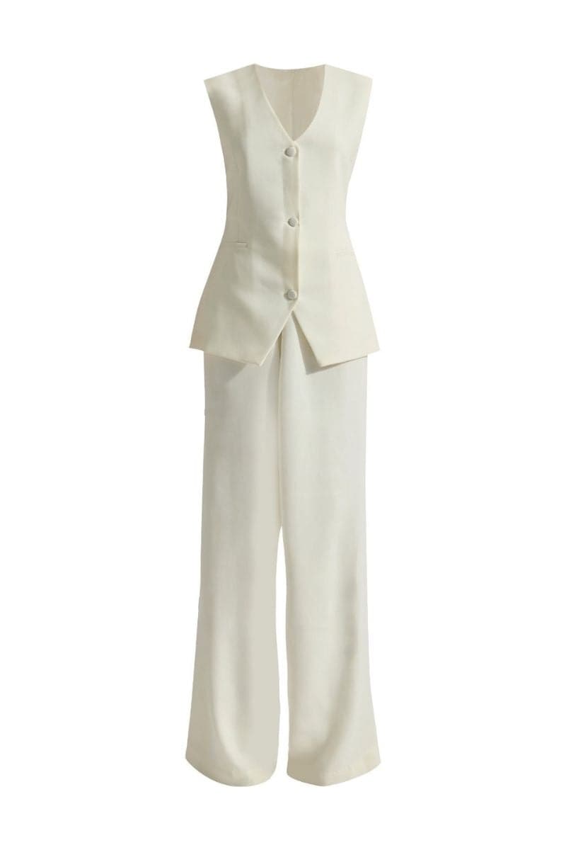 Deme By Gabriella CULT MIA X DEME co-ord set with matching top and pants in stylish fabric, perfect for casual or trendy looks.