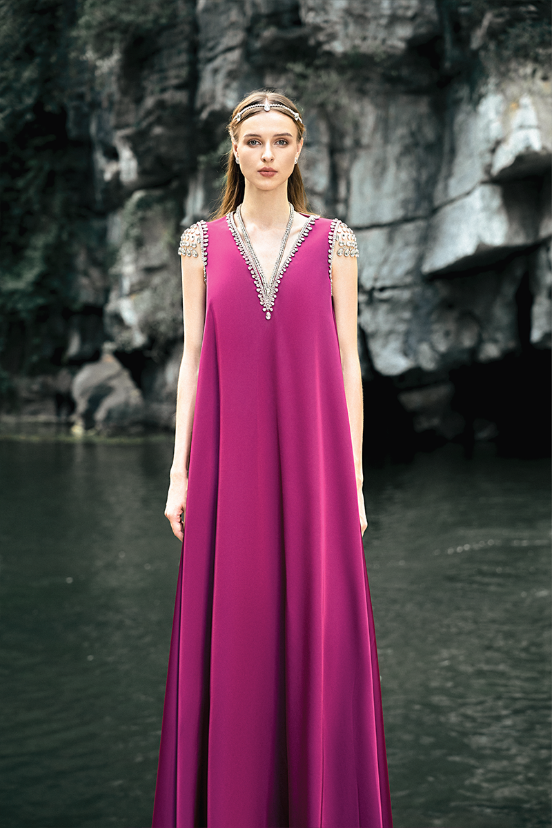 PURPLE PINK SLEEVELESS V-NECK STRAIGHT GOWN - CULT MIA