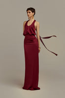Poem Hesperus burgundy gown featuring elegant fabric, fitted waist, and flowing design, perfect for formal occasions.