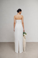 White Plan OVIEN Maxi Dress, flowing white dress with elegant design, perfect for summer or special occasions.
