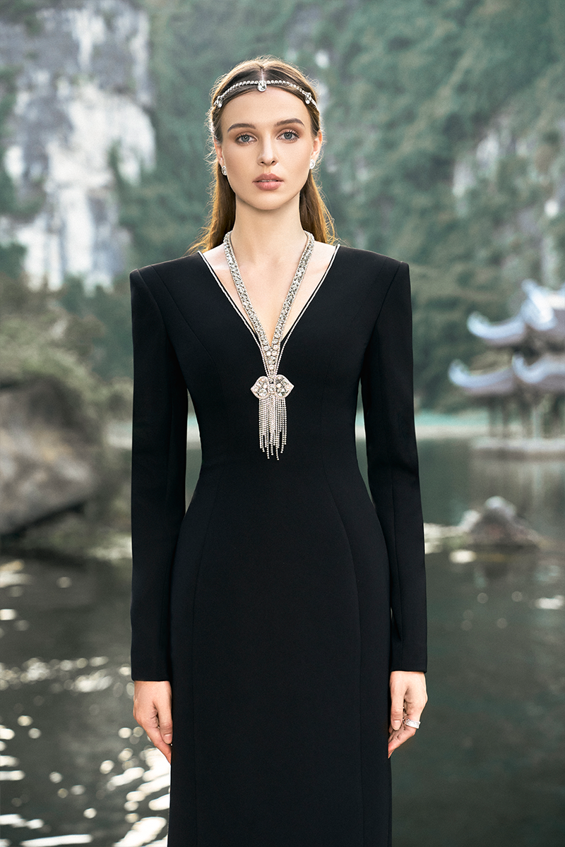 BLACK LONG SLEEVE BACK SLIT GOWN - CULT MIA