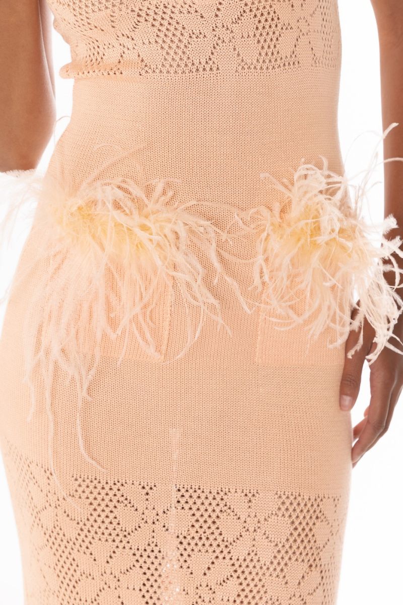 VANILLA PEACH KNIT DRESS WITH FEATHERS - CULT MIA
