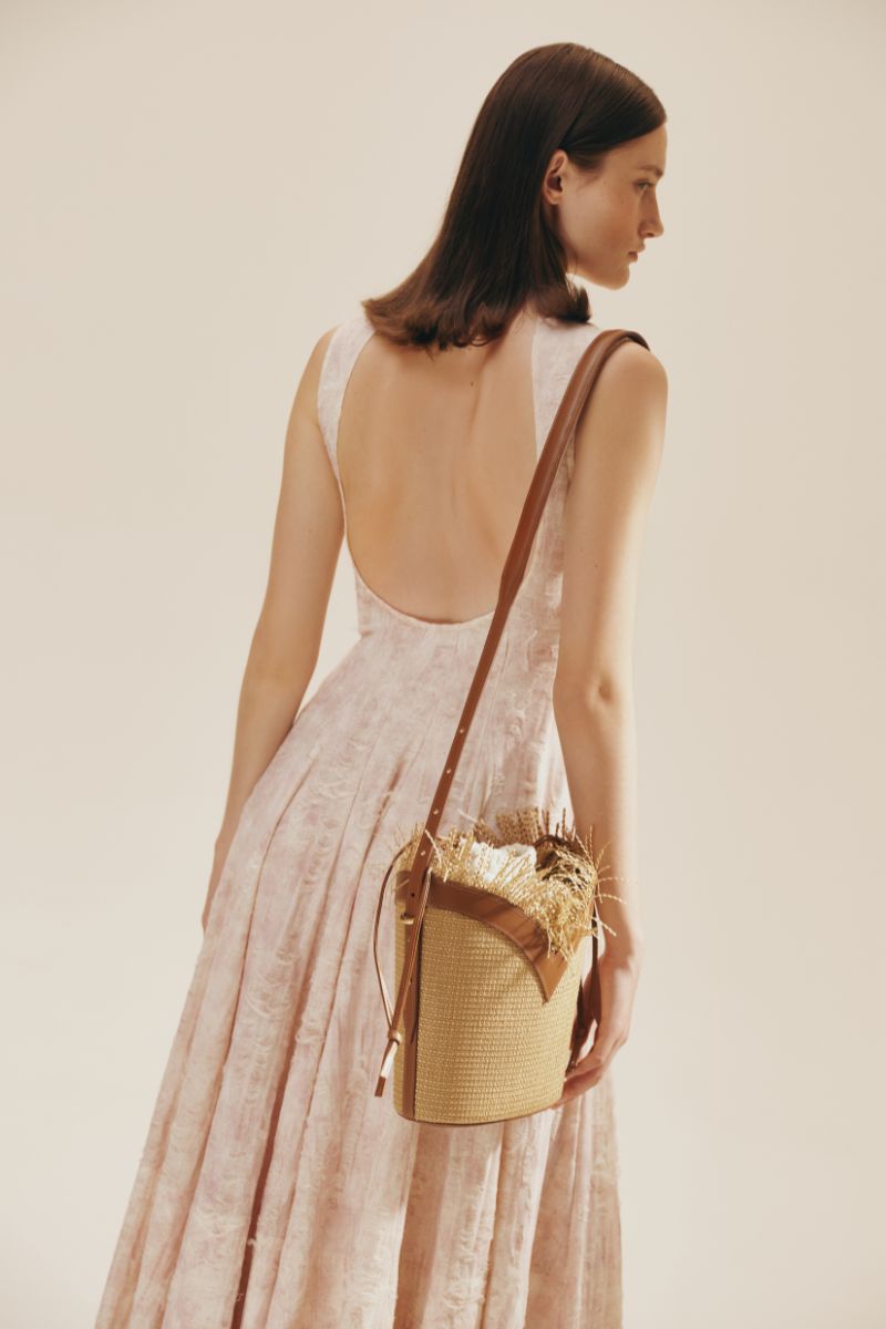 Beige Vikele Studio shoulder bucket bag with adjustable strap, made from smooth leather, stylish and versatile for everyday use.