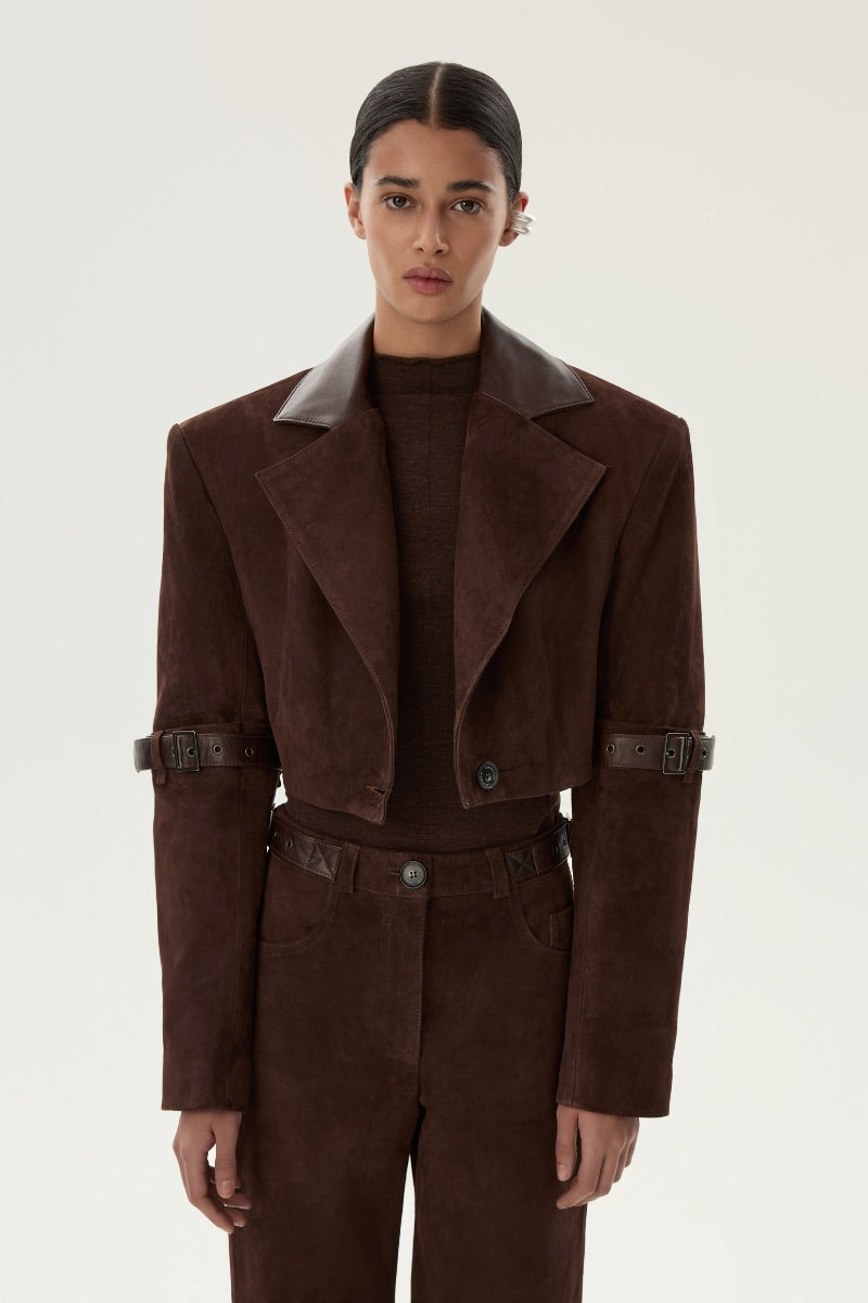 LARETAGGIO GIRRONE suede blazer in taupe with tailored fit and classic lapel, shown on a neutral background.
