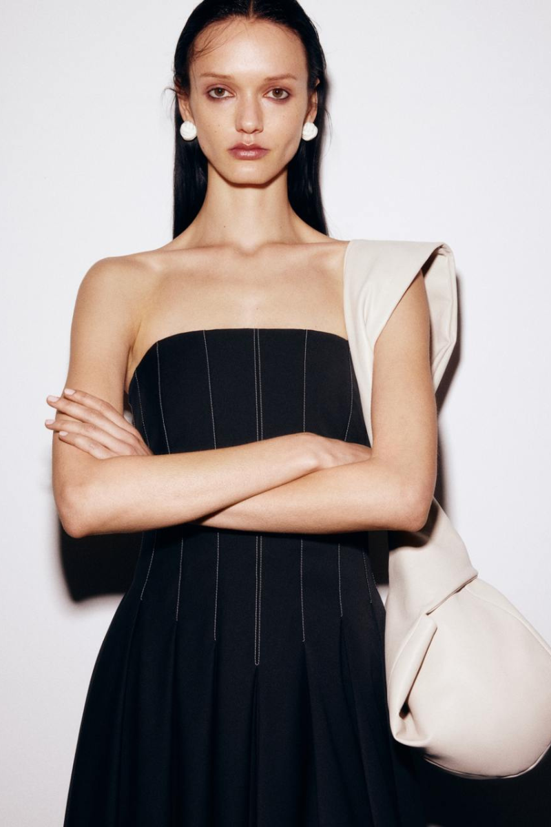 BLACK WOOL CORSET MIDI DRESS WITH WHITE STITCH DETAIL - CULT MIA