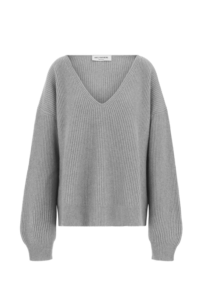 STELLA V-NECK SWEATER IN GRAY - CULT MIA