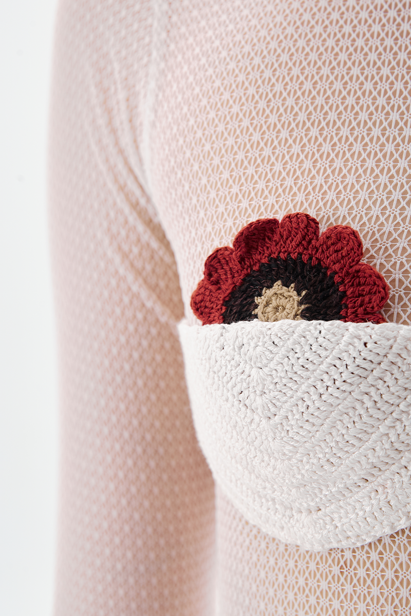 FLOWER BODYSUIT IN WHITE - CULT MIA