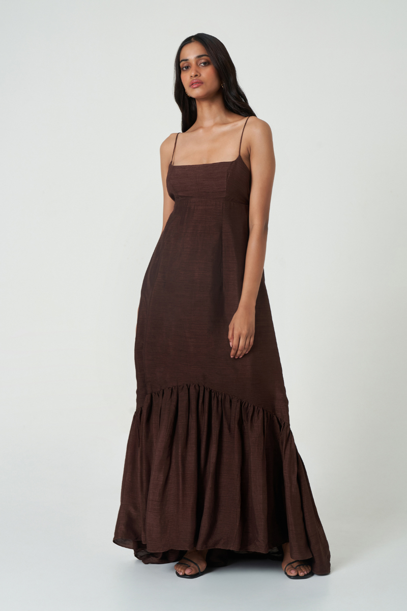 AMARA DRESS IN DARK WALNUT - CULT MIA