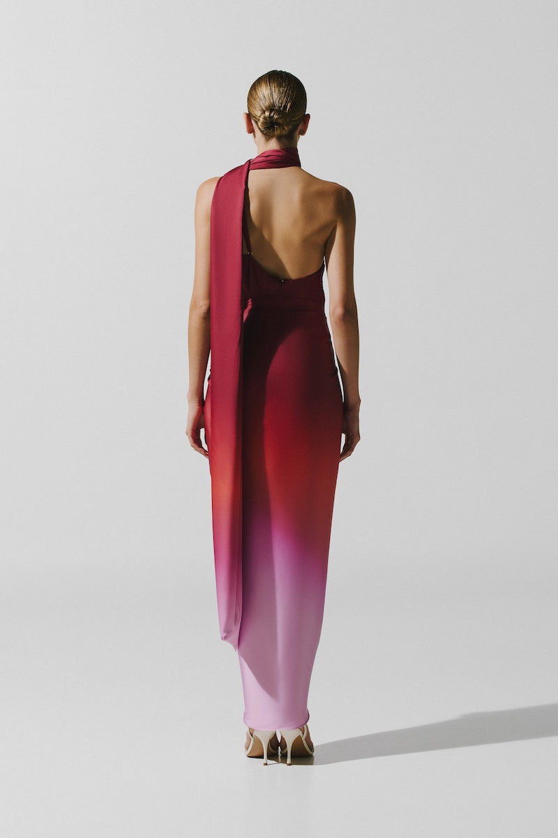 Baobab LORA maxi dress in Tramonto Bordó with flowing fabric and elegant design, perfect for stylish occasions.