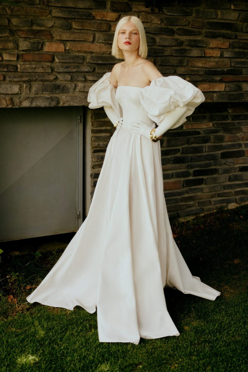 STRAPLESS MAXI CORSET DRESS WITH REMOVABLE PUFFY SLEEVES - CULT MIA