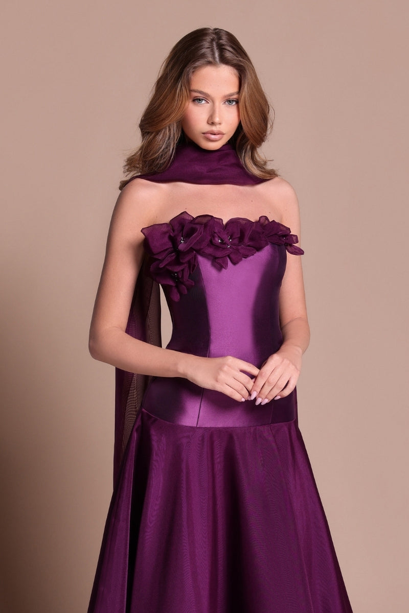 LINCOLN DRESS IN CRANBERRY JUICE | CULT MIA | Tark Ediz LINCOLN DRESS IN CRANBERRY JUICE | CULT MIA | Tark Ediz