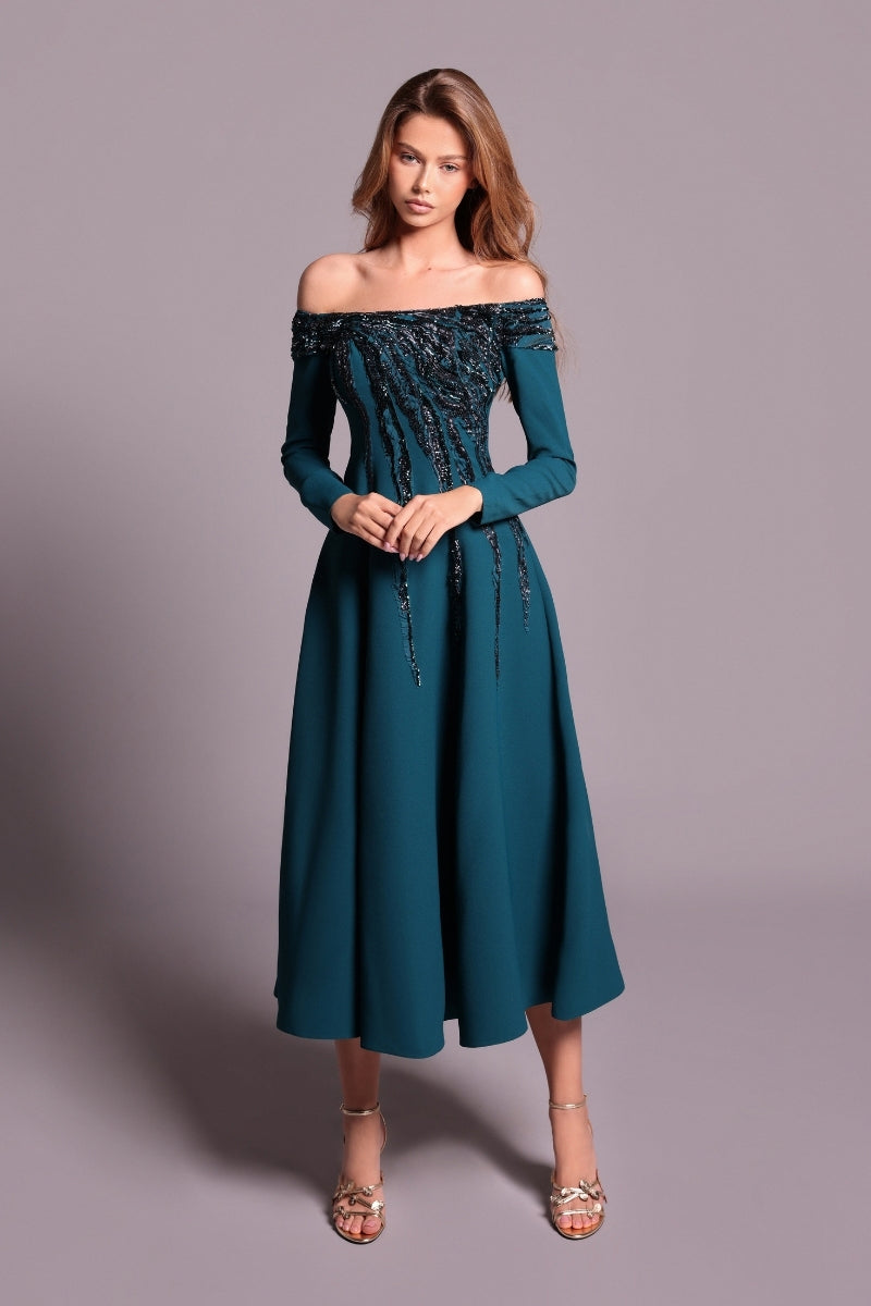 فستان لورا باللون الأزرق الأطلسي