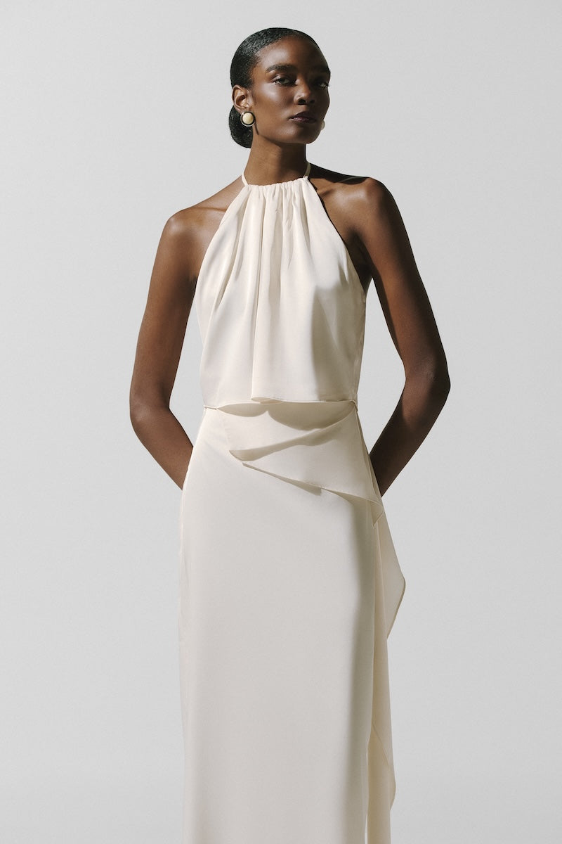 Baobab Lorena maxi skirt in mascapone fabric, flowing design, waistline detail, and soft, lightweight material.