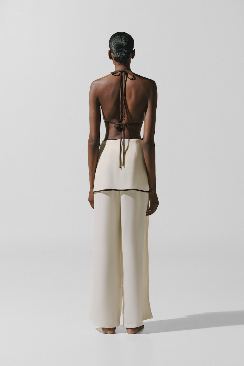 Baobab Renata pants in cappuccino color, stylish casual pants with a relaxed fit and comfortable fabric.
