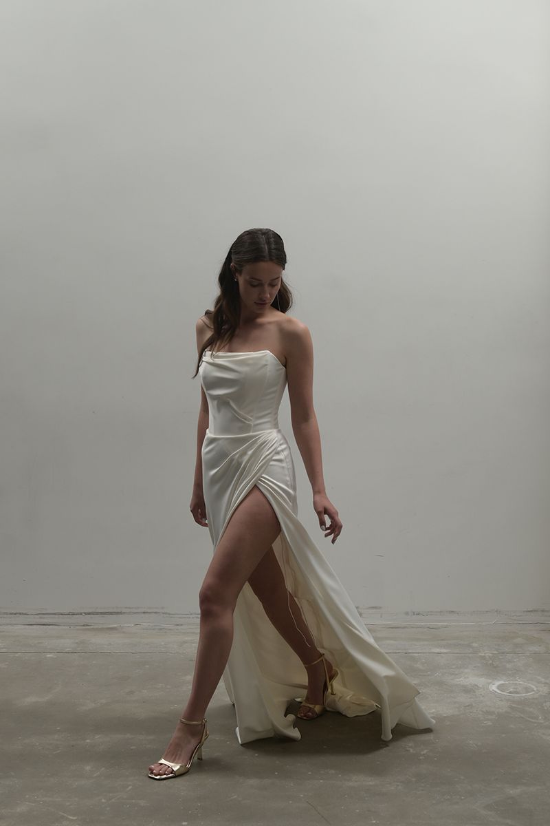 OFF-WHITE MINIMALISTIC DRAPED CORSET GOWN - CULT MIA