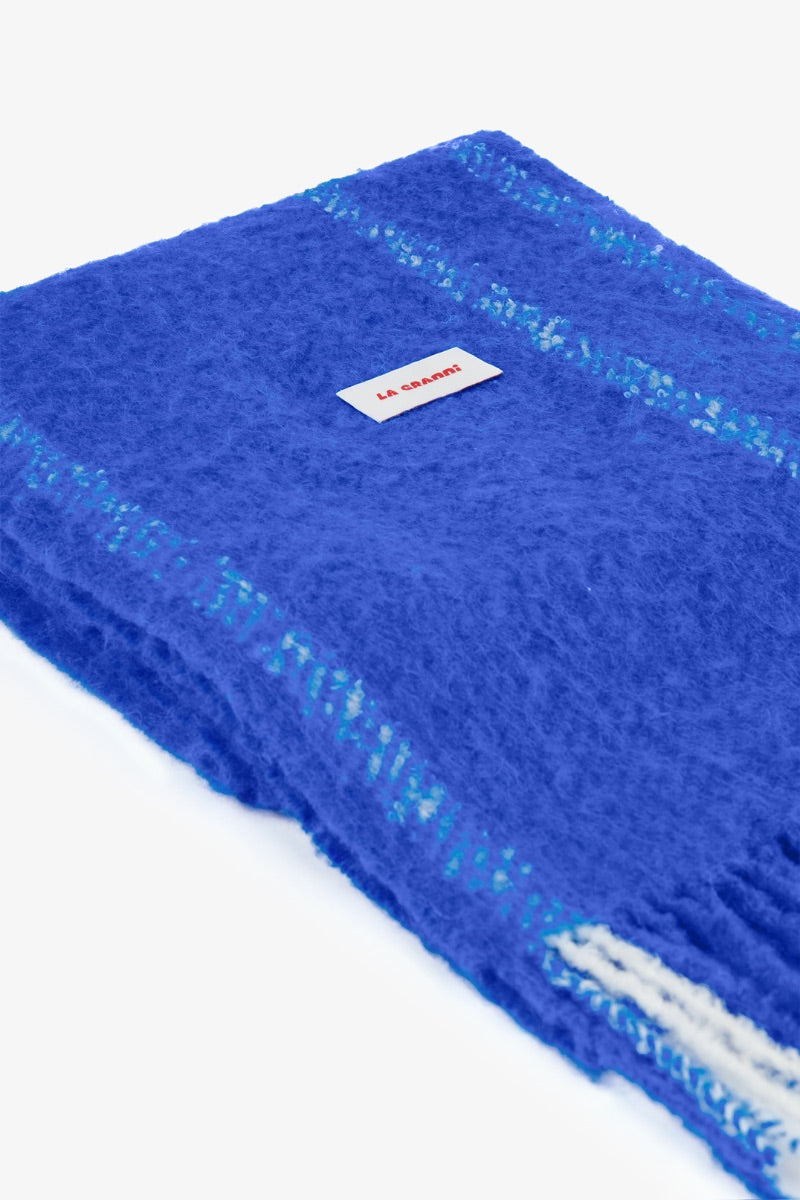 OVERSIZED SCARF IN BLUE AND CREAM - CULT MIA