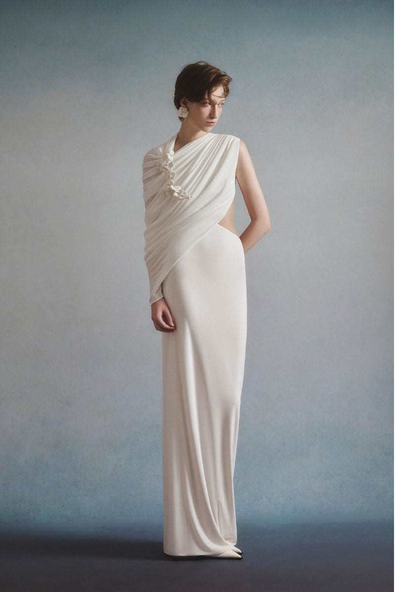 White Plan ELOwen draped maxi dress with flowing fabric and elegant silhouette, perfect for stylish occasions.