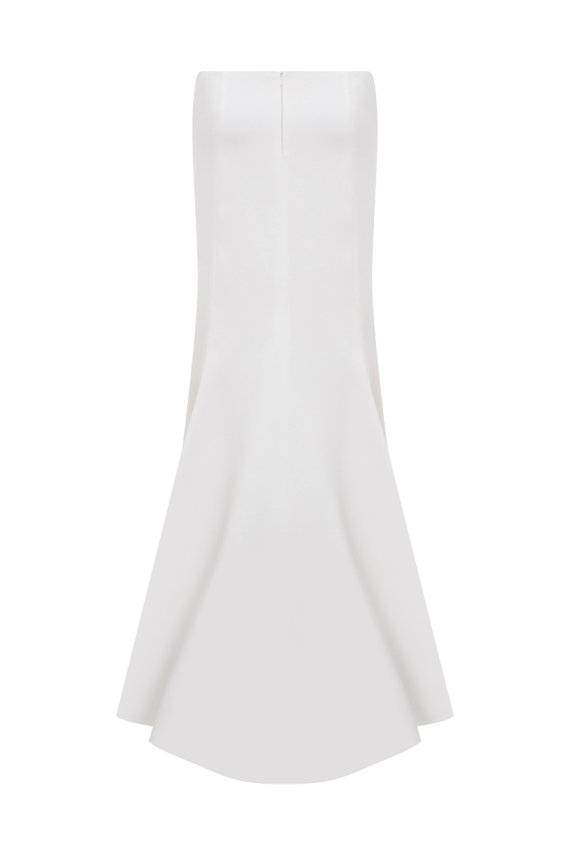 White low waist satin maxi skirt by Sudi Etuz, flowing fabric with a sleek, elegant design perfect for stylish occasions.