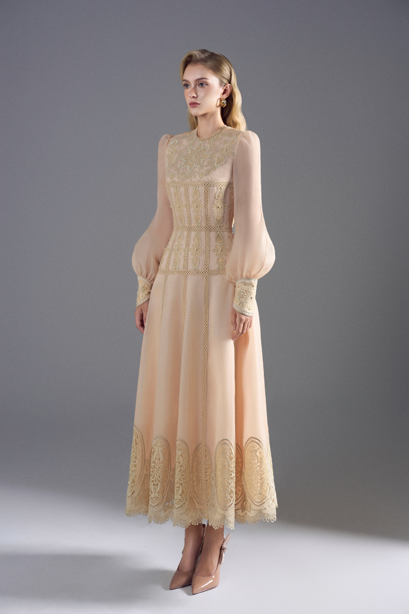 LACE AND ORGANZA LONG SLEEVE IVORY MIDI DRESS | CULT MIA